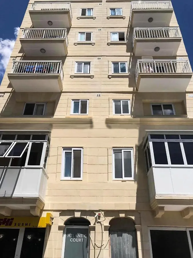 F11 Room 2, Private Room Two Single Beds Shared Bathroom In Shared Flat Msida 0*,  Malta