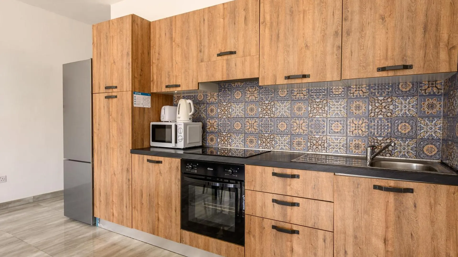 F11 Room 2, Private Room Two Single Beds Shared Bathroom In Shared Flat Msida Malta