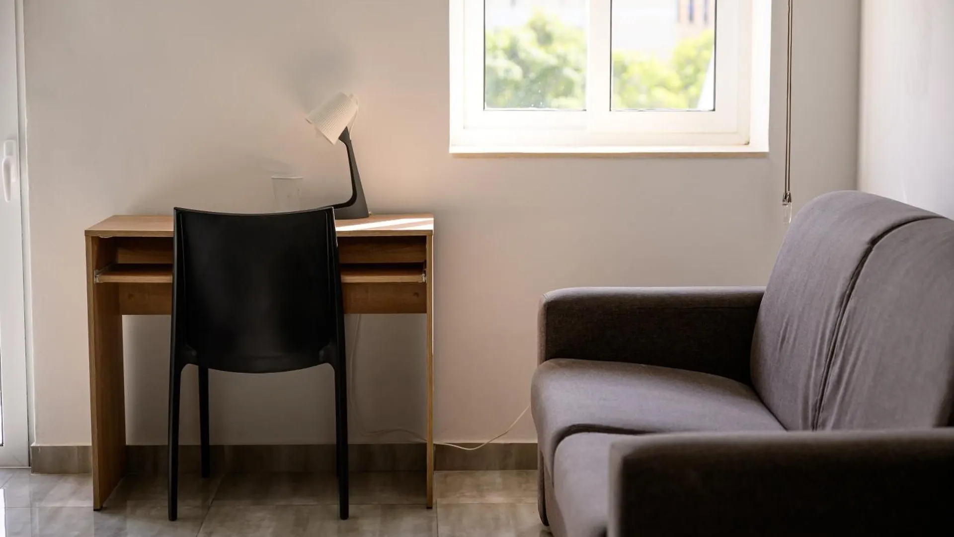 F11 Room 2, Private Room Two Single Beds Shared Bathroom In Shared Flat Msida Malta